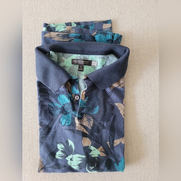 Mens Banana Republic Polo - Picture 3 of 4